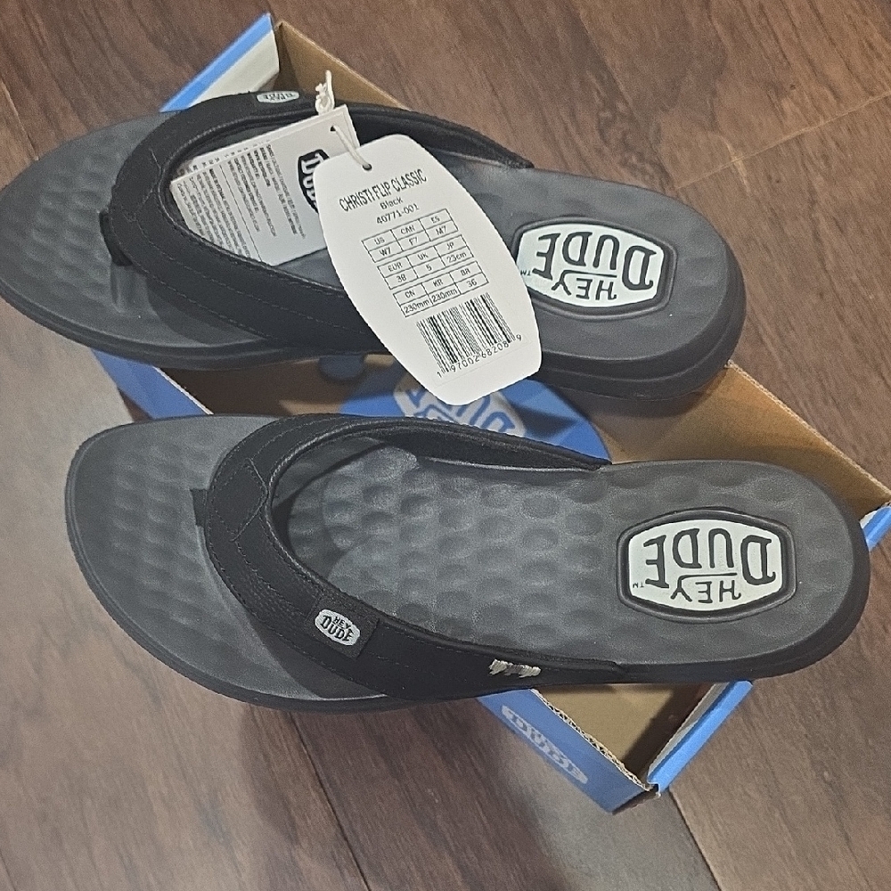 Hey Dude Christi Flip Classic Sandals - Picture 3 of 8